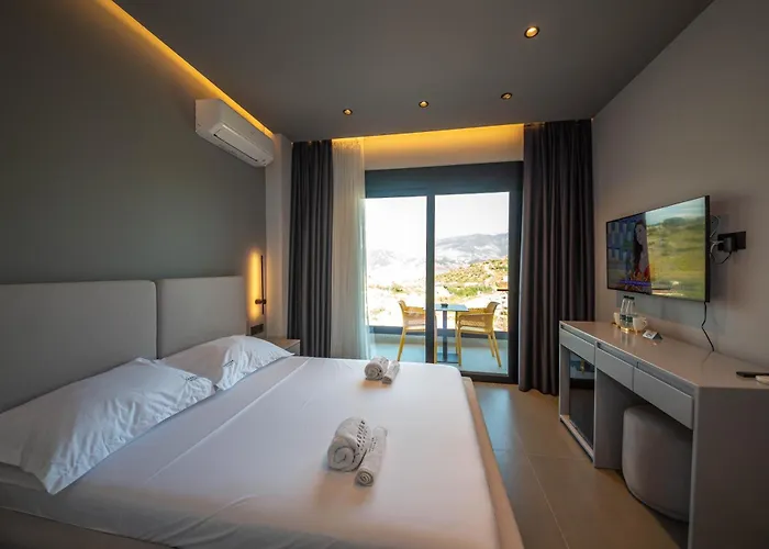 ホテル View クサミル